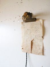 画像11: No.135　真鍮ソケットとクリップのライト(コード黒色) (11)