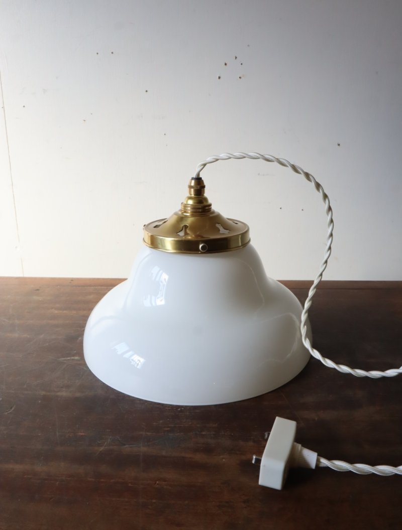 画像1: No.176　円盤型乳白ガラスのペンダントライト