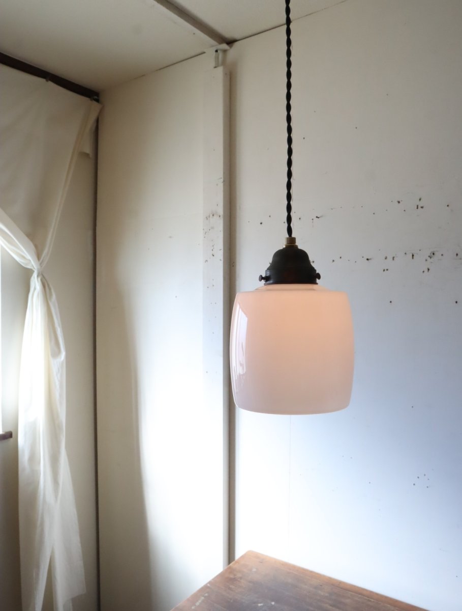 画像2: No.177　樽型乳白ガラスのペンダントライト (2)