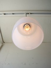 画像8: No.177　樽型乳白ガラスのペンダントライト (8)