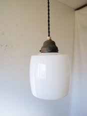 画像13: No.177　樽型乳白ガラスのペンダントライト (13)