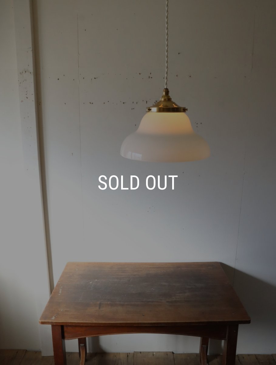 画像3: No.176　円盤型乳白ガラスのペンダントライト (3)