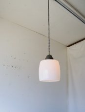 画像6: No.177　樽型乳白ガラスのペンダントライト (6)