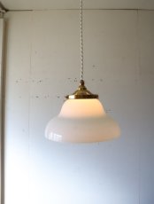 画像2: No.176　円盤型乳白ガラスのペンダントライト (2)