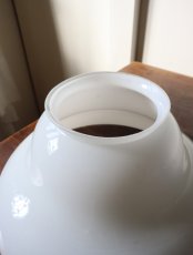 画像21: No.176　円盤型乳白ガラスのペンダントライト (21)