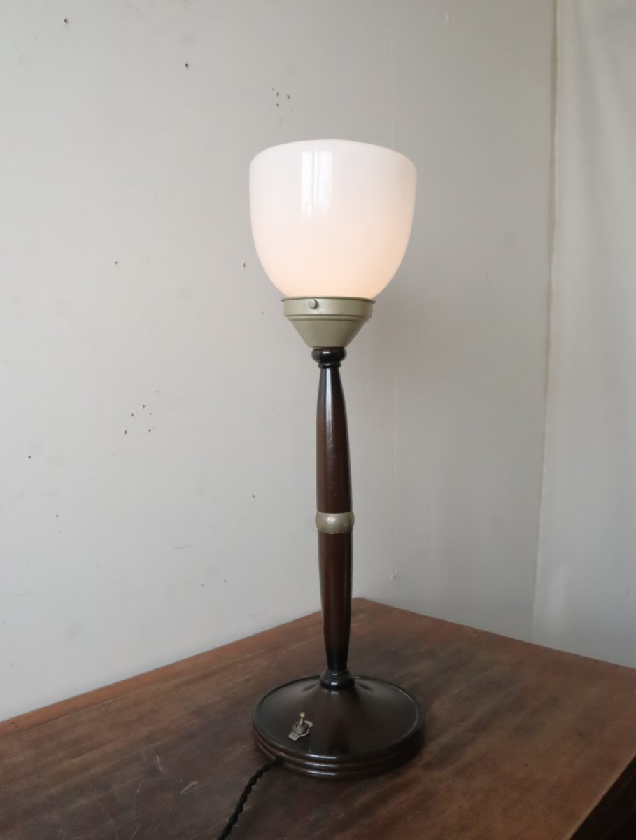 画像2: No.185　乳白ガラスのグローブ付きスタンドライト (2)