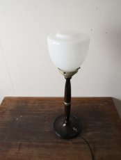 画像8: No.185　乳白ガラスのグローブ付きスタンドライト (8)