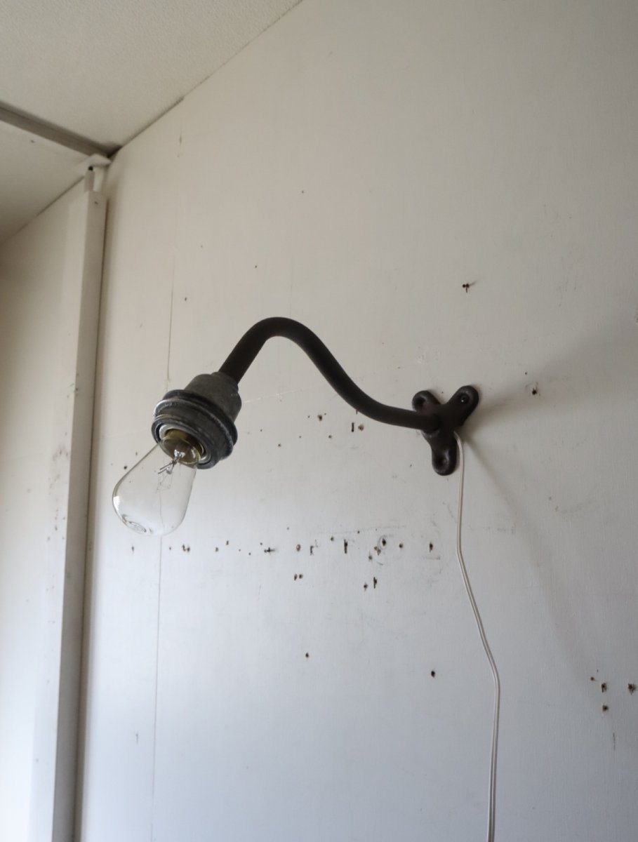 画像17: No.192　琺瑯シェードのブラケットライト (17)