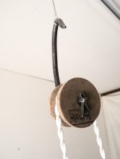 画像12: No.195　ピューター漏斗と滑車のペンダントライト(φ11×h14cm) (12)