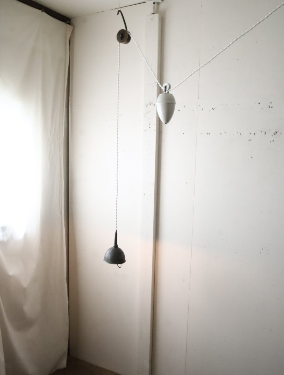 画像15: No.195　ピューター漏斗と滑車のペンダントライト(φ11×h14cm) (15)