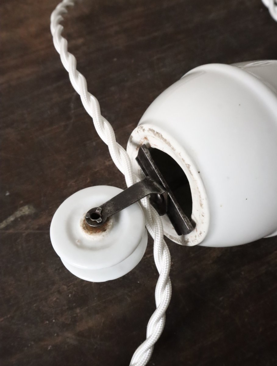 画像27: No.195　ピューター漏斗と滑車のペンダントライト(φ11×h14cm) (27)