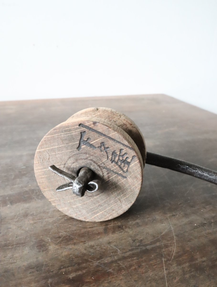 画像22: No.195　ピューター漏斗と滑車のペンダントライト(φ11×h14cm) (22)