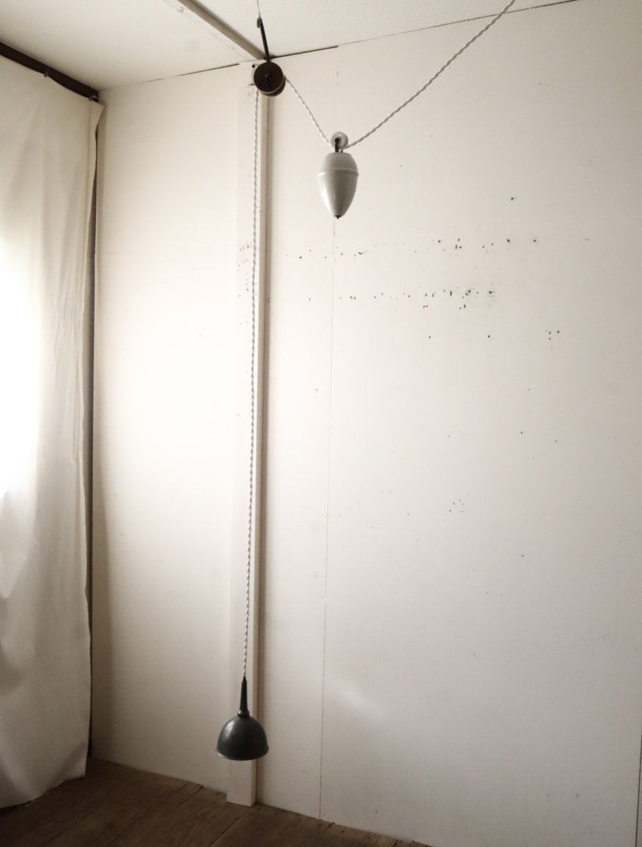 画像4: No.195　ピューター漏斗と滑車のペンダントライト(φ11×h14cm) (4)