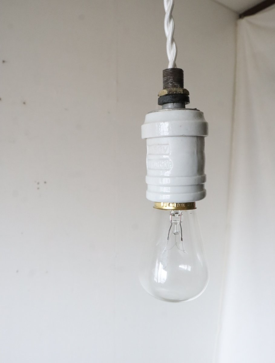 画像14: No.210　磁器製ソケットのペンダントライト (14)