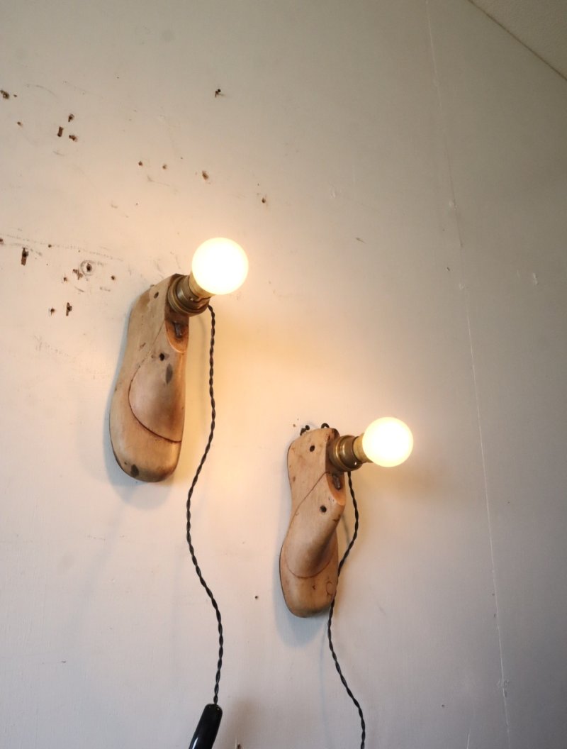 画像1: No.212 靴の木型の2wayライト(右)