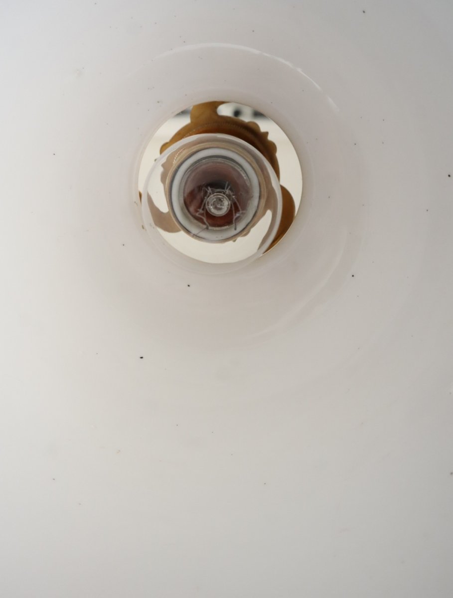 画像15: No.220　ベル型乳白ガラスのペンダントライト(コード黒色) (15)