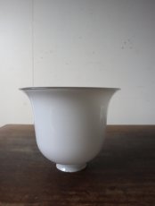 画像25: No.219　ベル型乳白ガラスのペンダントライト(コード白色) (25)