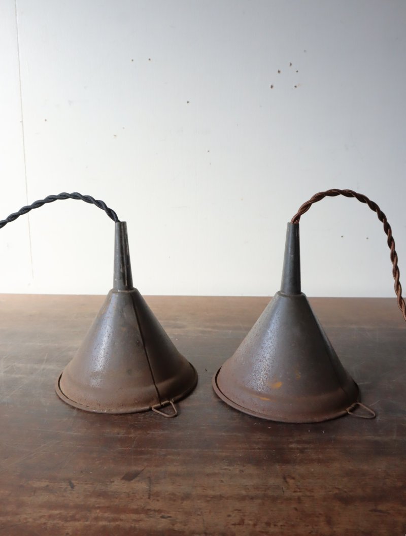 画像1: No.221 フランス・ブリキ漏斗のペンダントライト