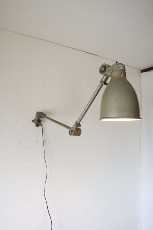 Proantic: Sanfil Workshop Lamp J1