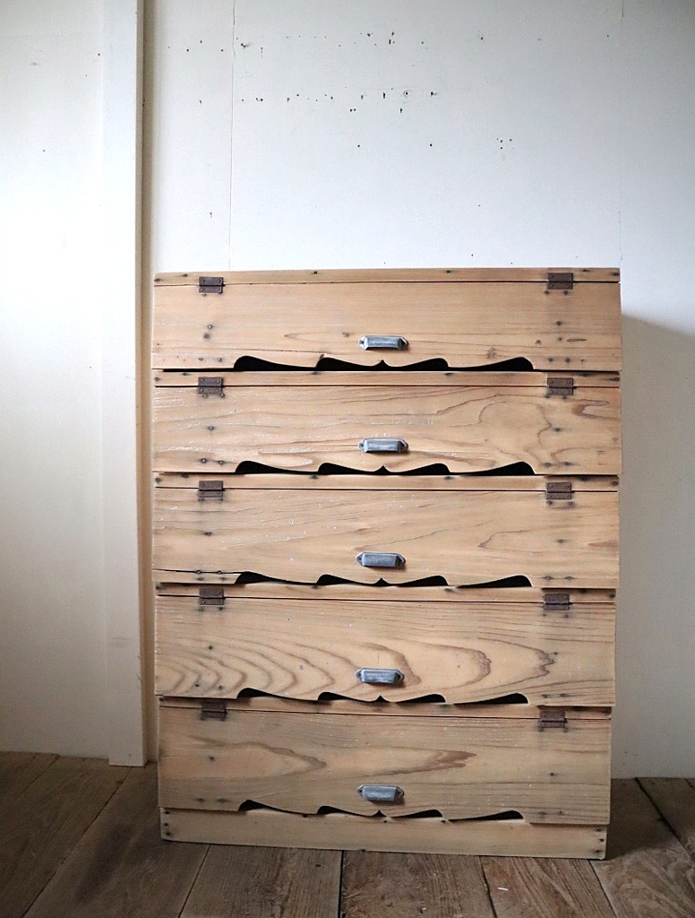 パタパタ扉の5段収納棚 - 古道具＋original‐紫山‐ shizan